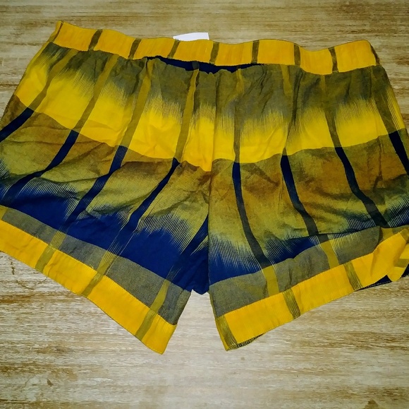 Loft Tie Cuff Shorts - Picture 6 of 8